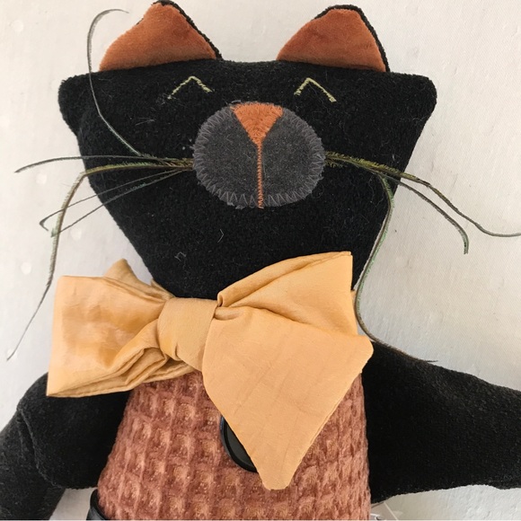 Woof Poof Black Cat - Picture 2 of 7